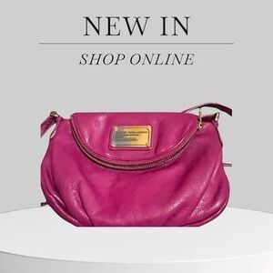 Marc Jacobs Vintage Fuchsia Leather Crossbody Bag Y2K Slouch Hobo, Gold Hardware
